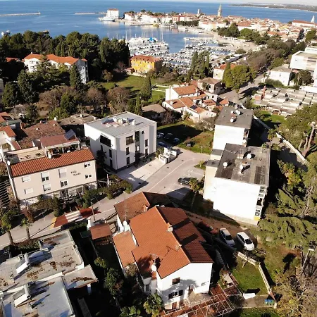 Guest house Kadum Center Near The 3*