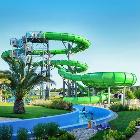 Kadum Center Near The Guest house 3*
