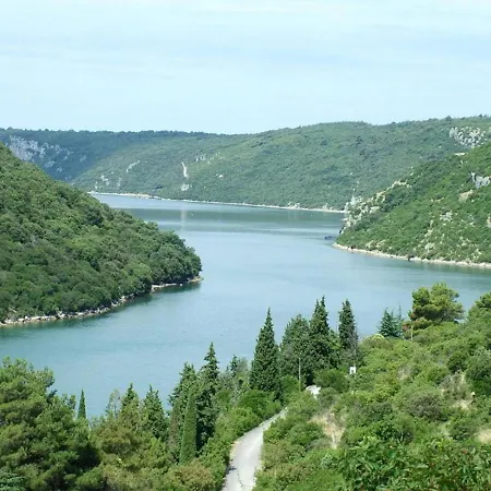 Kadum Center Near The Poreč